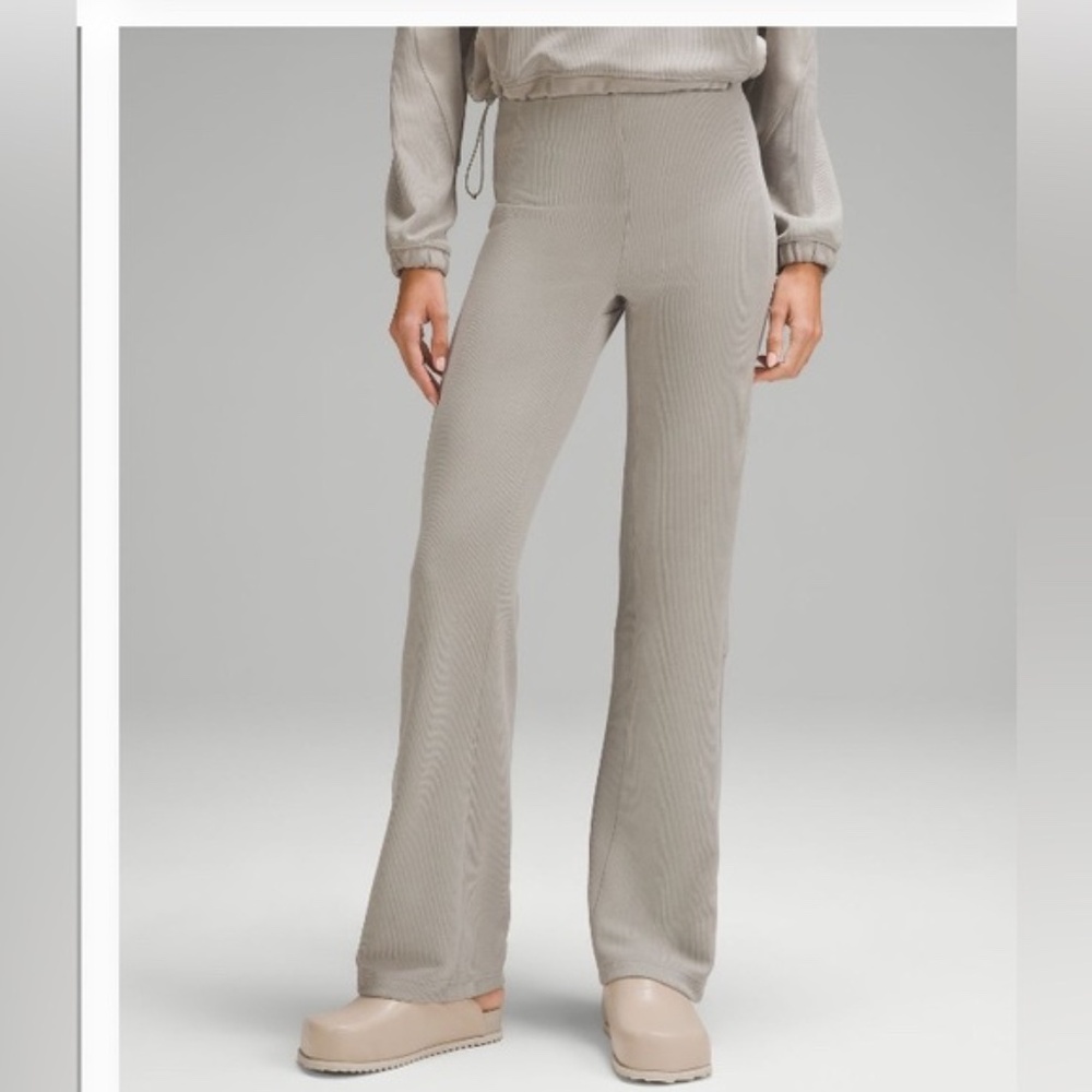 Lululemon Brushed Softstreme Ribbed Zip Flared Pant 32" (Riverstone) Size 2